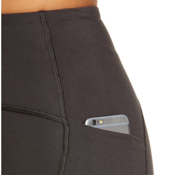 Thinx Active Period Light Absorbency Cycle Shorts Black - Picture 5 of 6